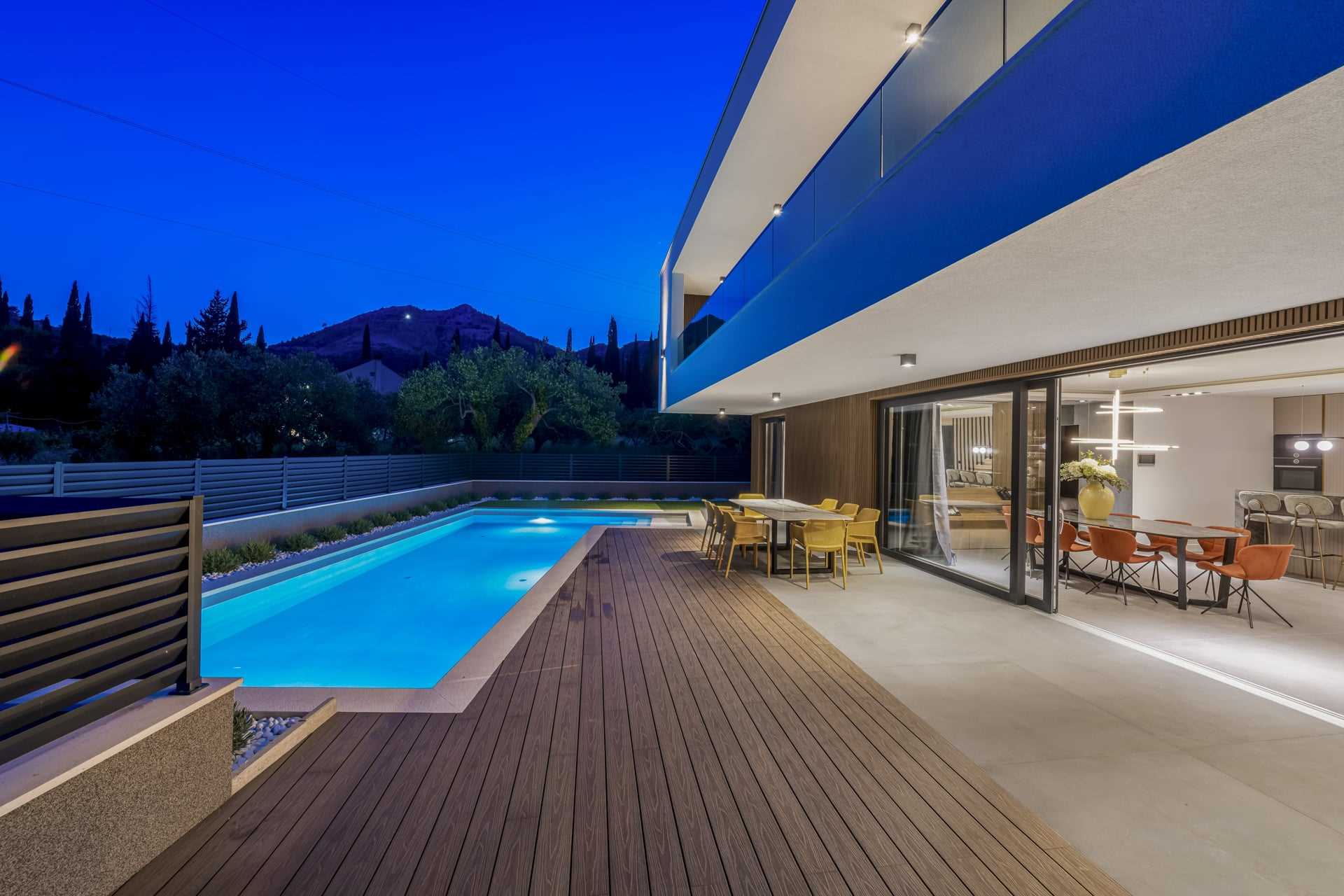 Luxury Villa Lueur with Pool