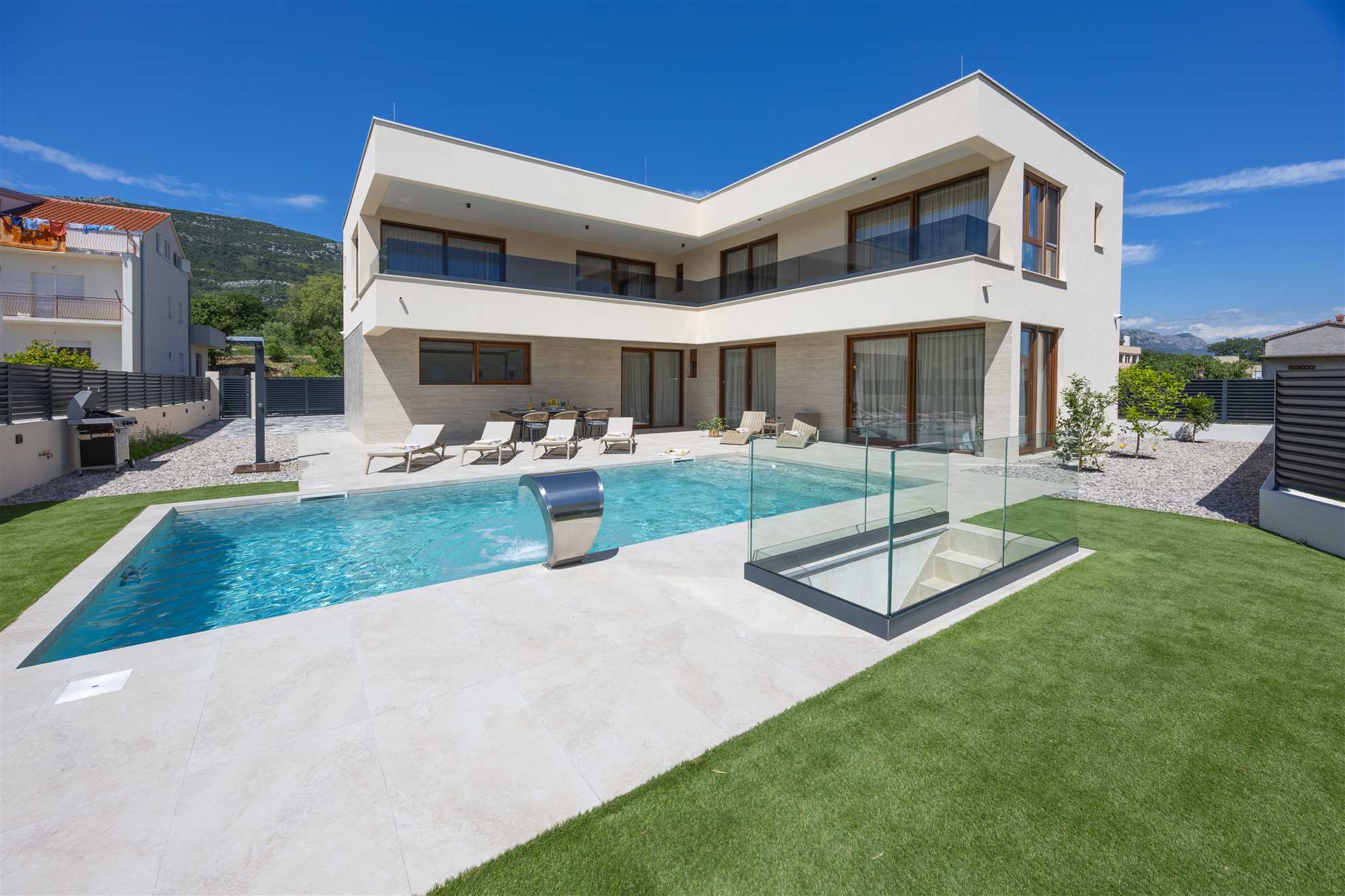 Villa Veluno with Pool