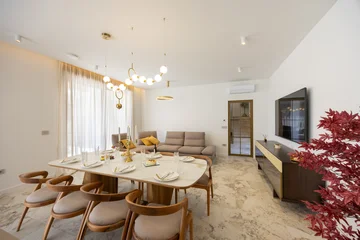 Contemporary Villa with Pool in Kaštel Lukšić