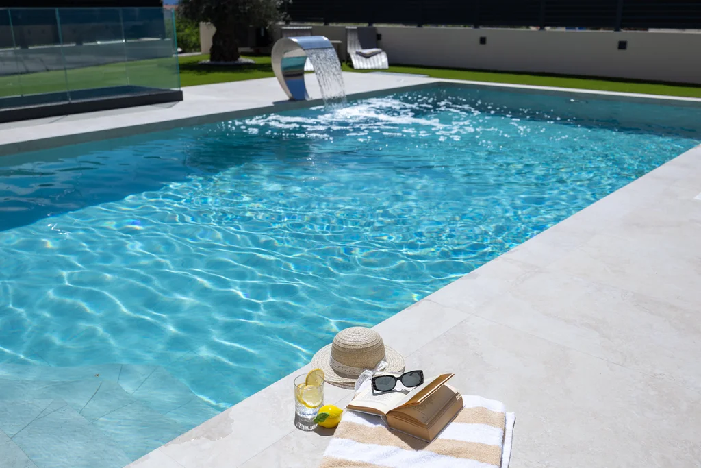 Contemporary Villa with Pool in Kaštel Lukšić