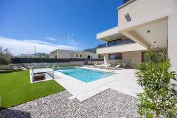 Contemporary Villa with Pool in Kaštel Lukšić
