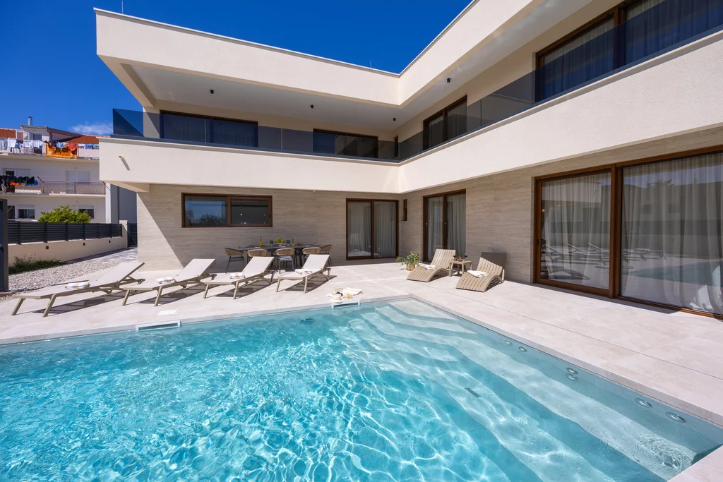 Contemporary Villa with Pool in Kaštel Lukšić