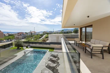 Contemporary Villa with Pool in Kaštel Lukšić