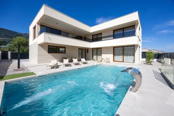 Contemporary Villa with Pool in Kaštel Lukšić