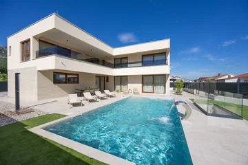 Contemporary Villa with Pool in Kaštel Lukšić