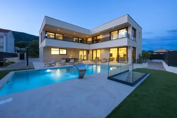 Contemporary Villa with Pool in Kaštel Lukšić