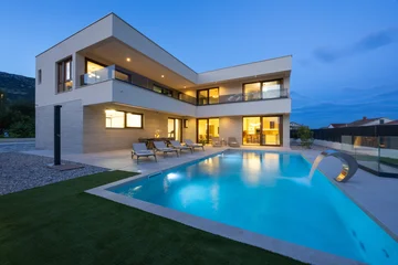 Contemporary Villa with Pool in Kaštel Lukšić