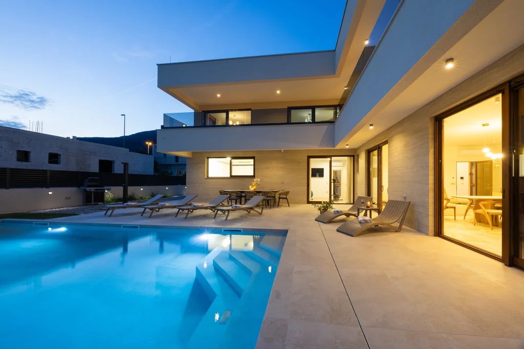 Contemporary Villa with Pool in Kaštel Lukšić