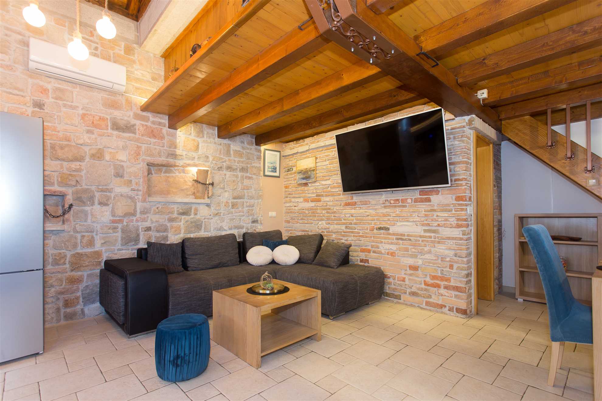 Holiday Home Famora with Pool