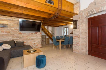 Spacious Family Villa in Kaštel Lukšić