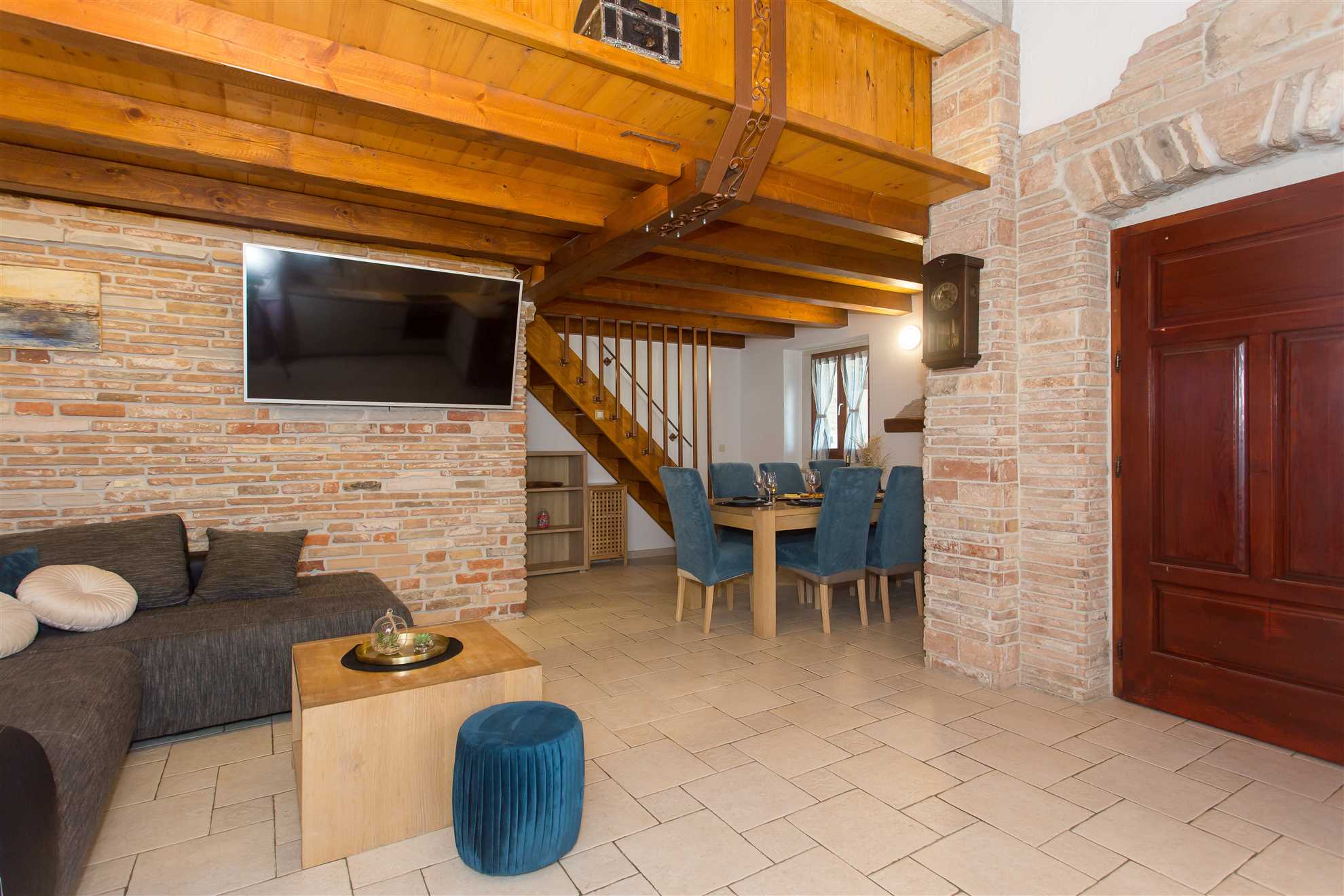 Holiday Home Famora with Pool