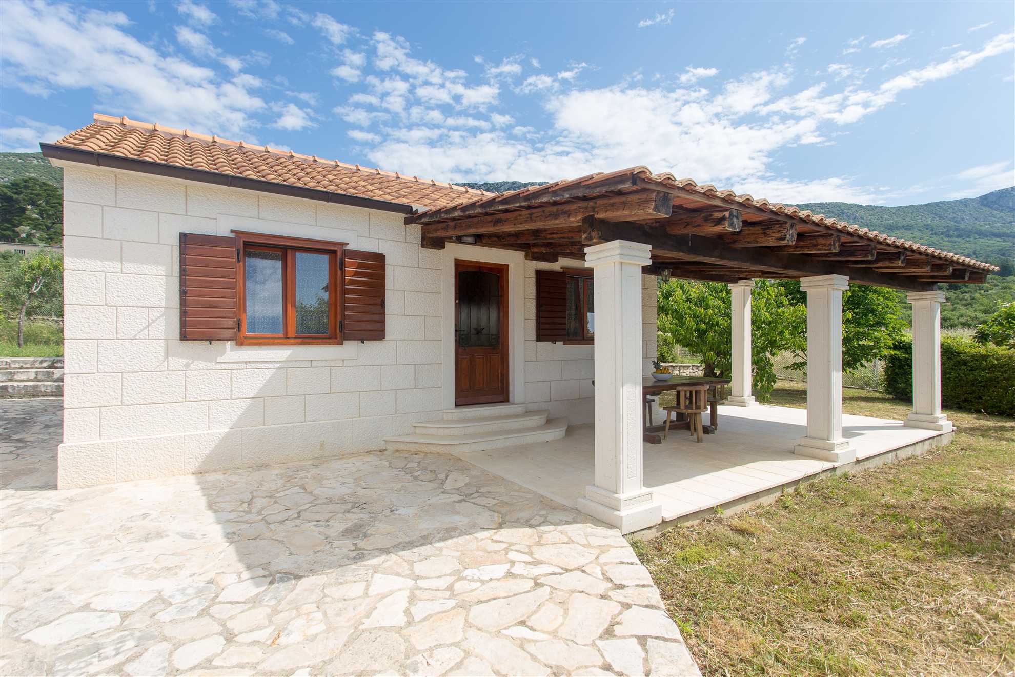 Holiday Home Famora with Pool