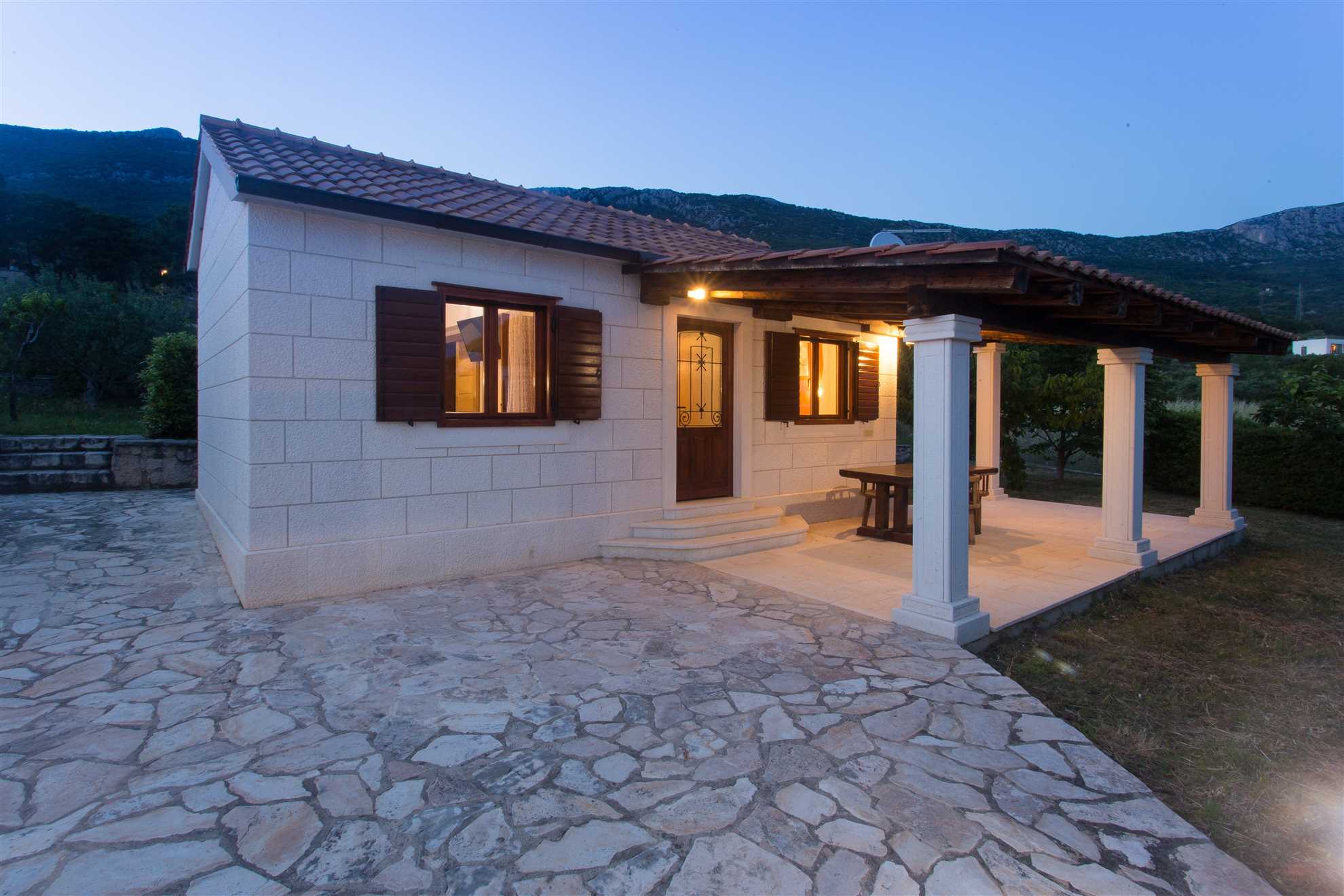 Holiday Home Famora with Pool