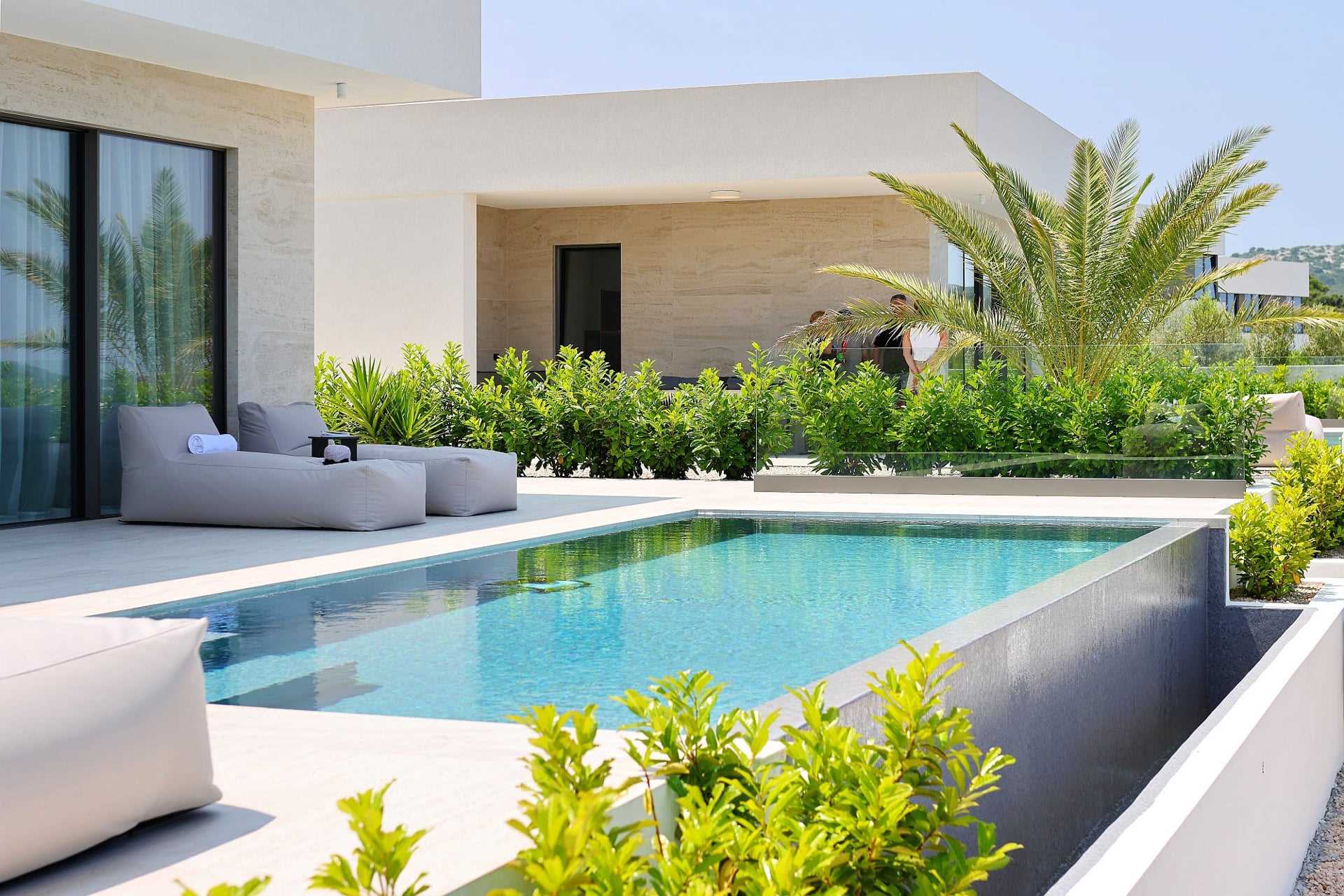 Luxury Villa Pasman Tourmaline with Pool