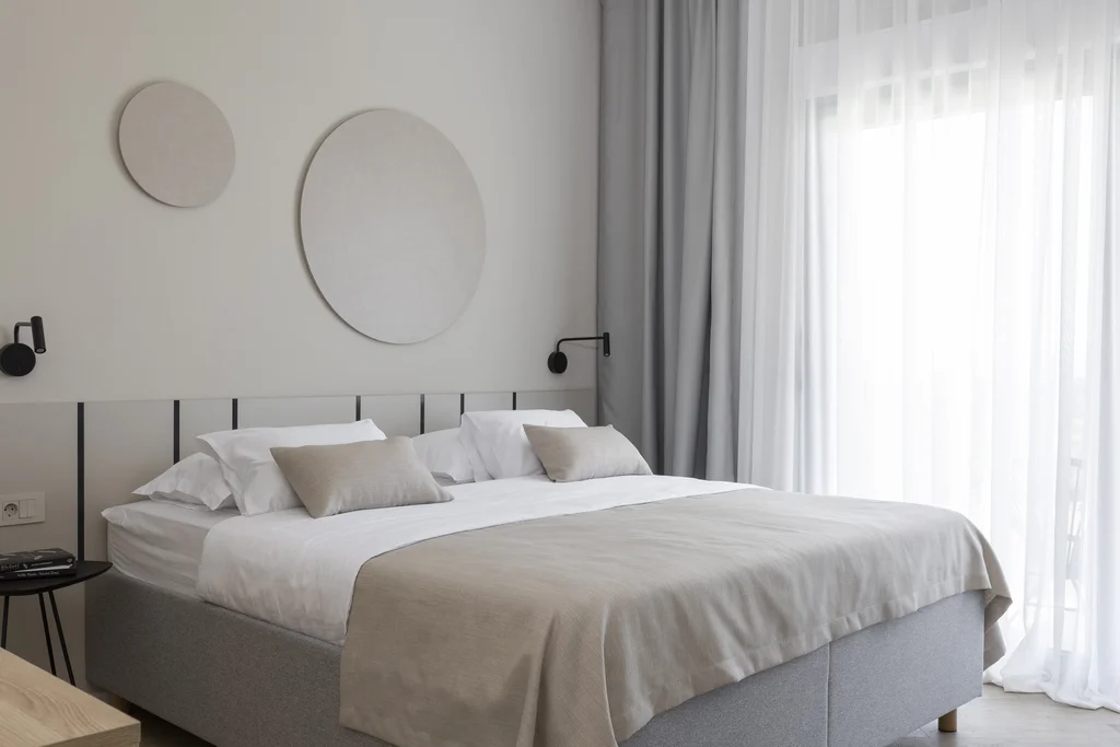 Modern 4-Bedroom Villa with Pool in Žrnovnica