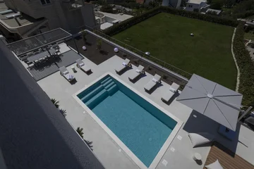 Modern 4-Bedroom Villa with Pool in Žrnovnica