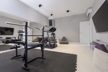 Modern 4-Bedroom Villa with Pool in Žrnovnica