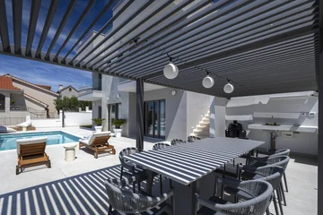 Modern 4-Bedroom Villa with Pool in Žrnovnica