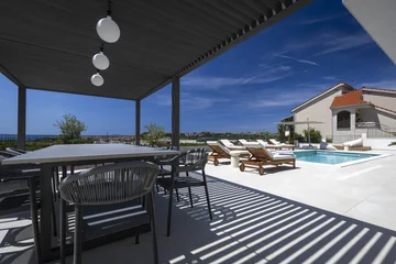 Modern 4-Bedroom Villa with Pool in Žrnovnica