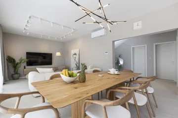 Modern 4-Bedroom Villa with Pool in Žrnovnica