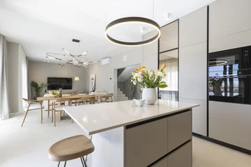 Modern 4-Bedroom Villa with Pool in Žrnovnica