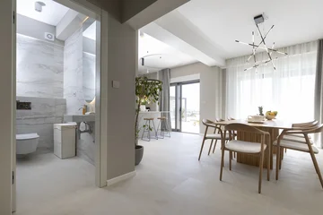 Modern 4-Bedroom Villa with Pool in Žrnovnica