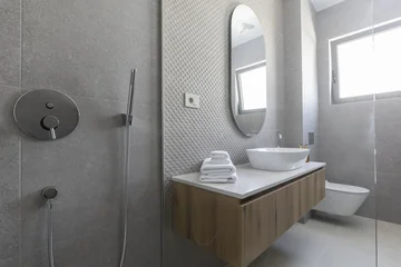 Modern 4-Bedroom Villa with Pool in Žrnovnica