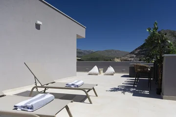 Modern 4-Bedroom Villa with Pool in Žrnovnica