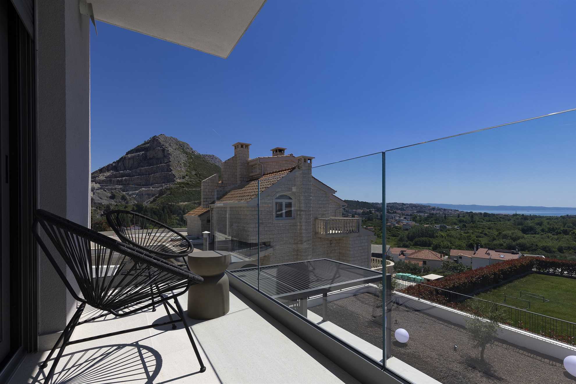 Luxury Villa Demi with Pool