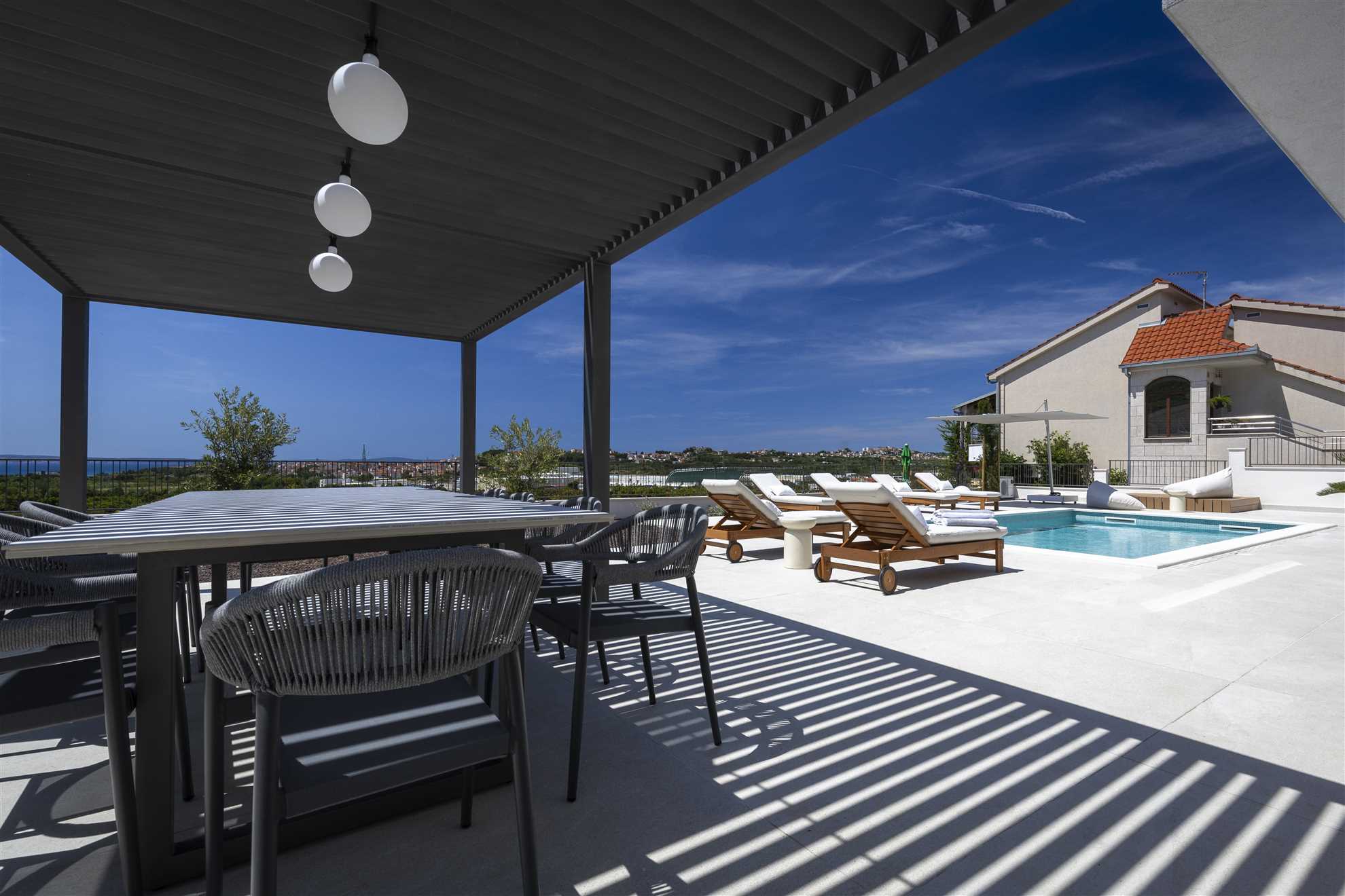Luxury Villa Demi with Pool