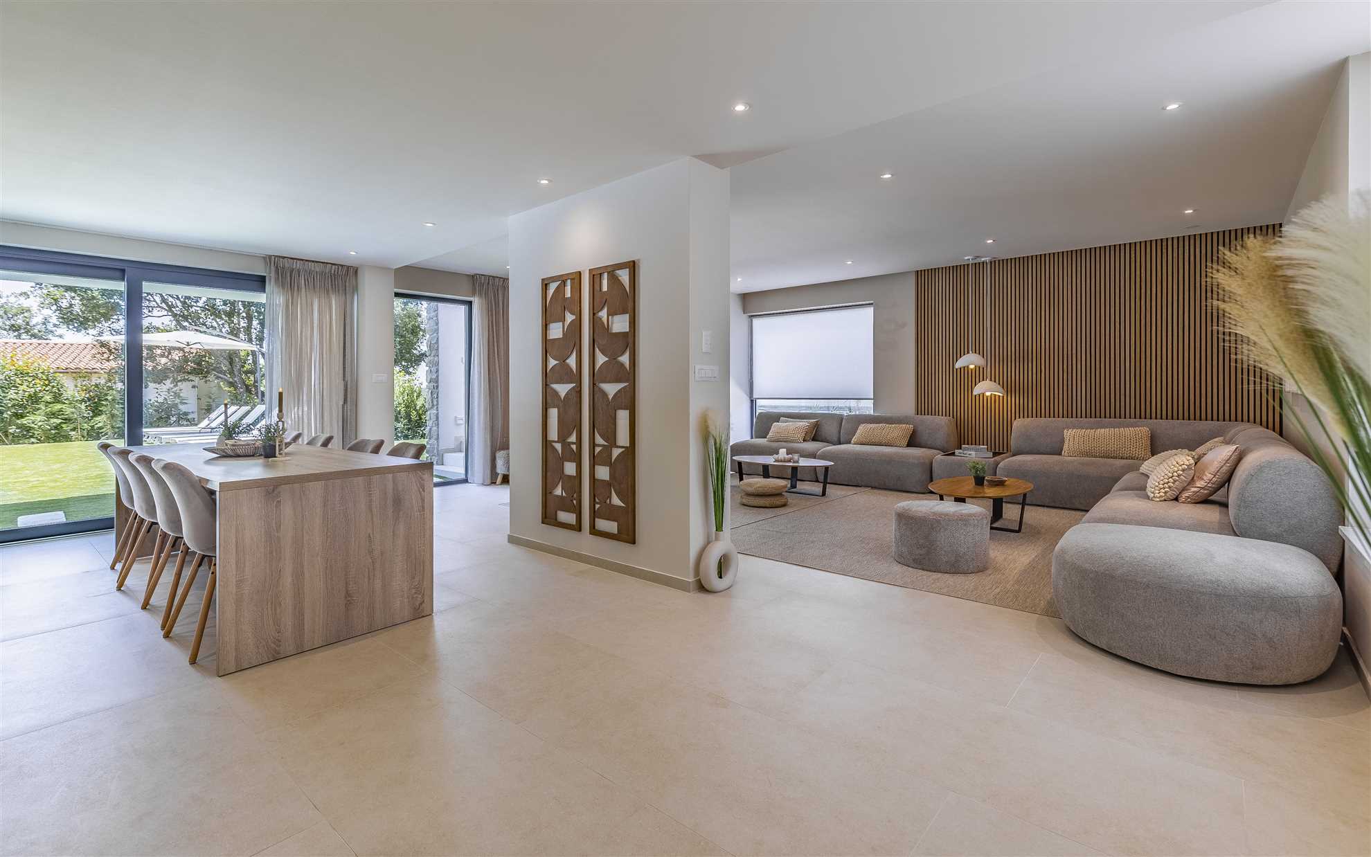 Luxury Villa Estrellis with Pool