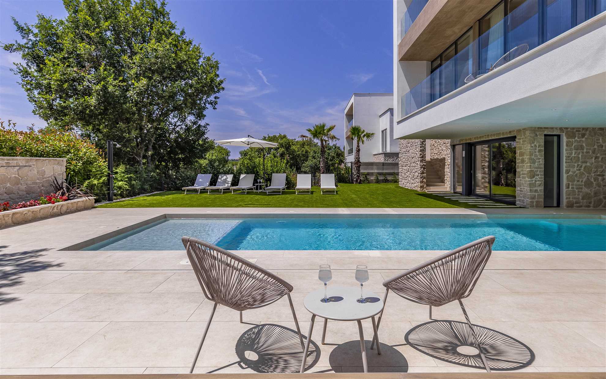 Luxury Villa Estrellis with Pool