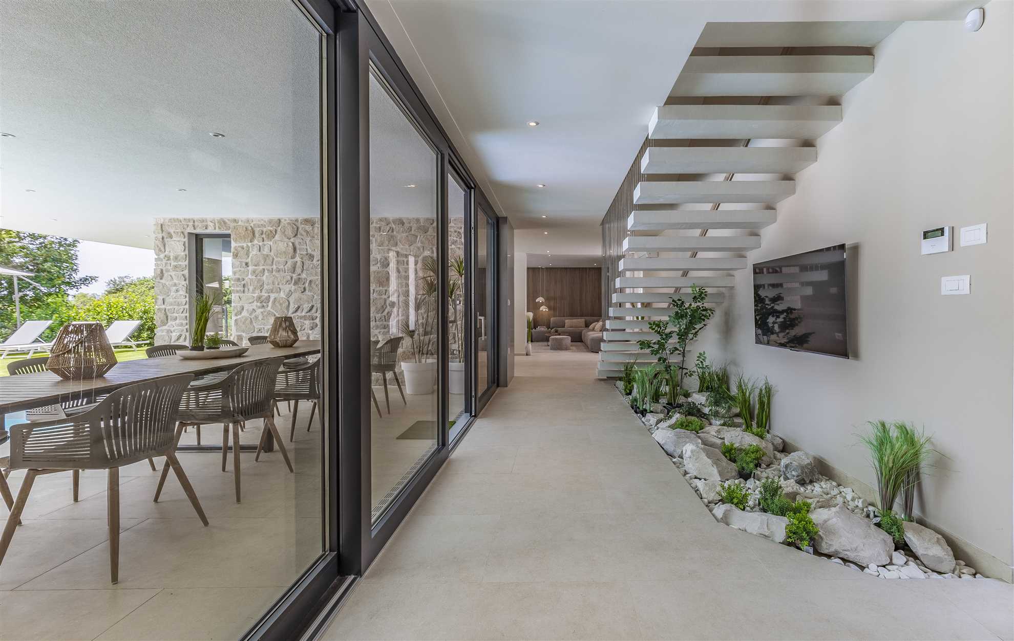 Luxury Villa Estrellis with Pool