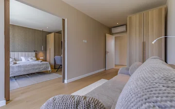 Spacious Six-Bedroom Villa Retreat Medulin