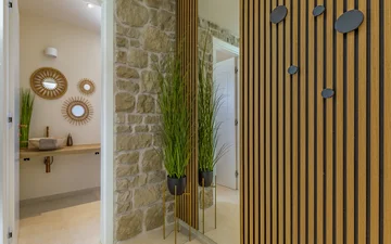 Spacious Six-Bedroom Villa Retreat Medulin