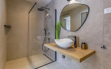 Spacious Six-Bedroom Villa Retreat Medulin