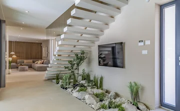 Spacious Six-Bedroom Villa Retreat Medulin