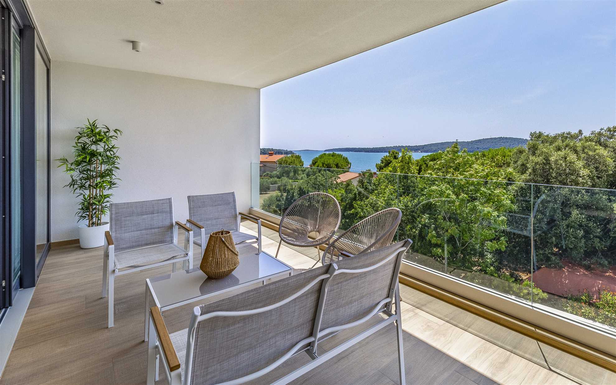 Luxury Villa Estrellis with Pool