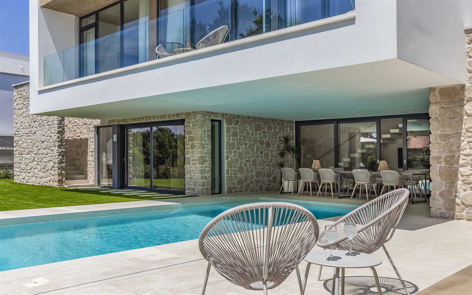 Luxury Villa Estrellis with Pool