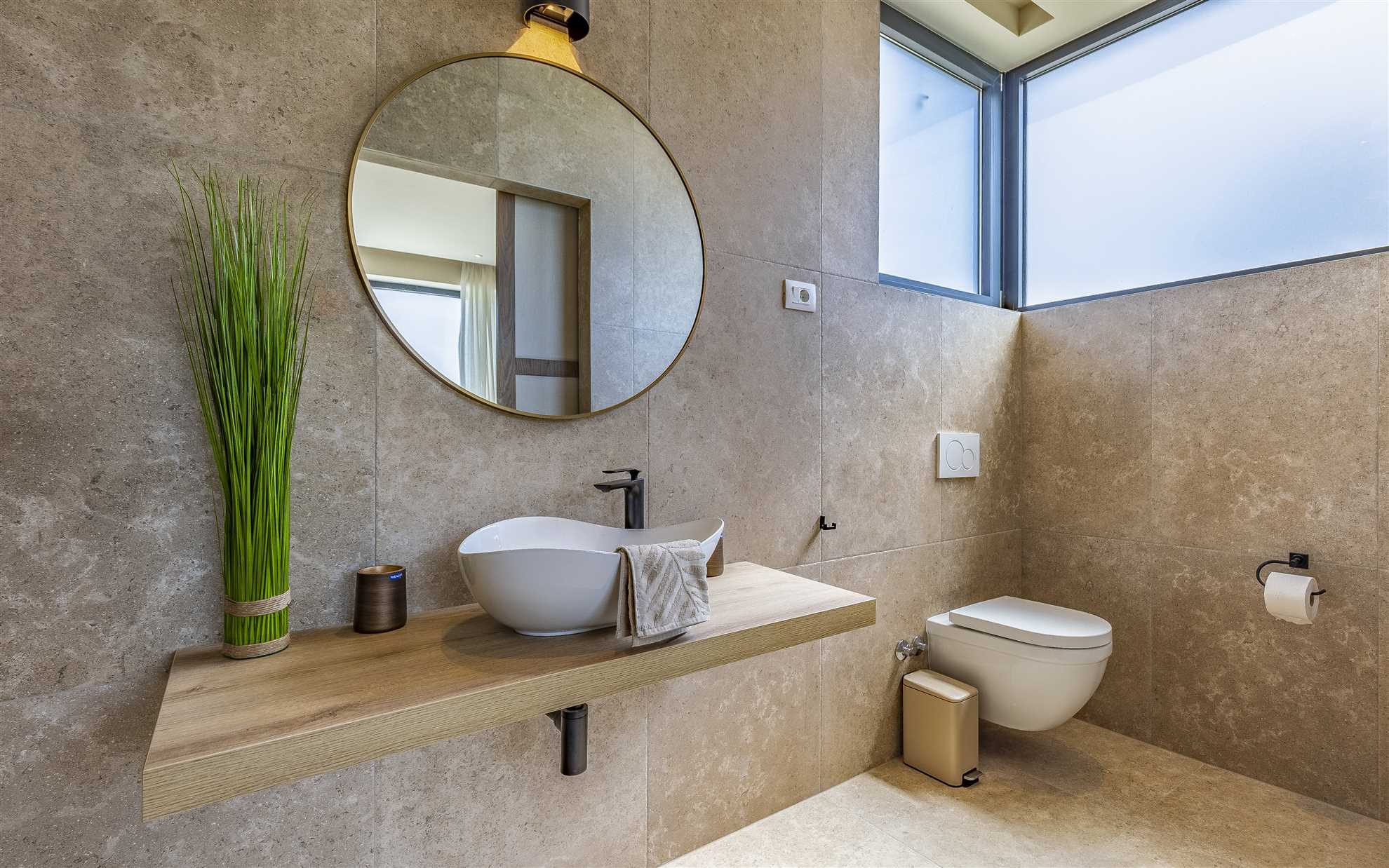 Luxury Villa Estrellis with Pool