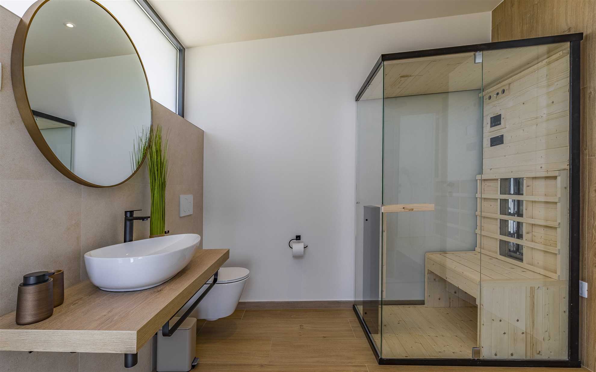 Luxury Villa Estrellis with Pool