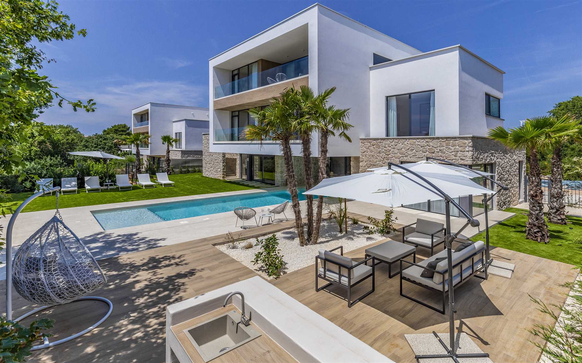 Luxury Villa Estrellis with Pool