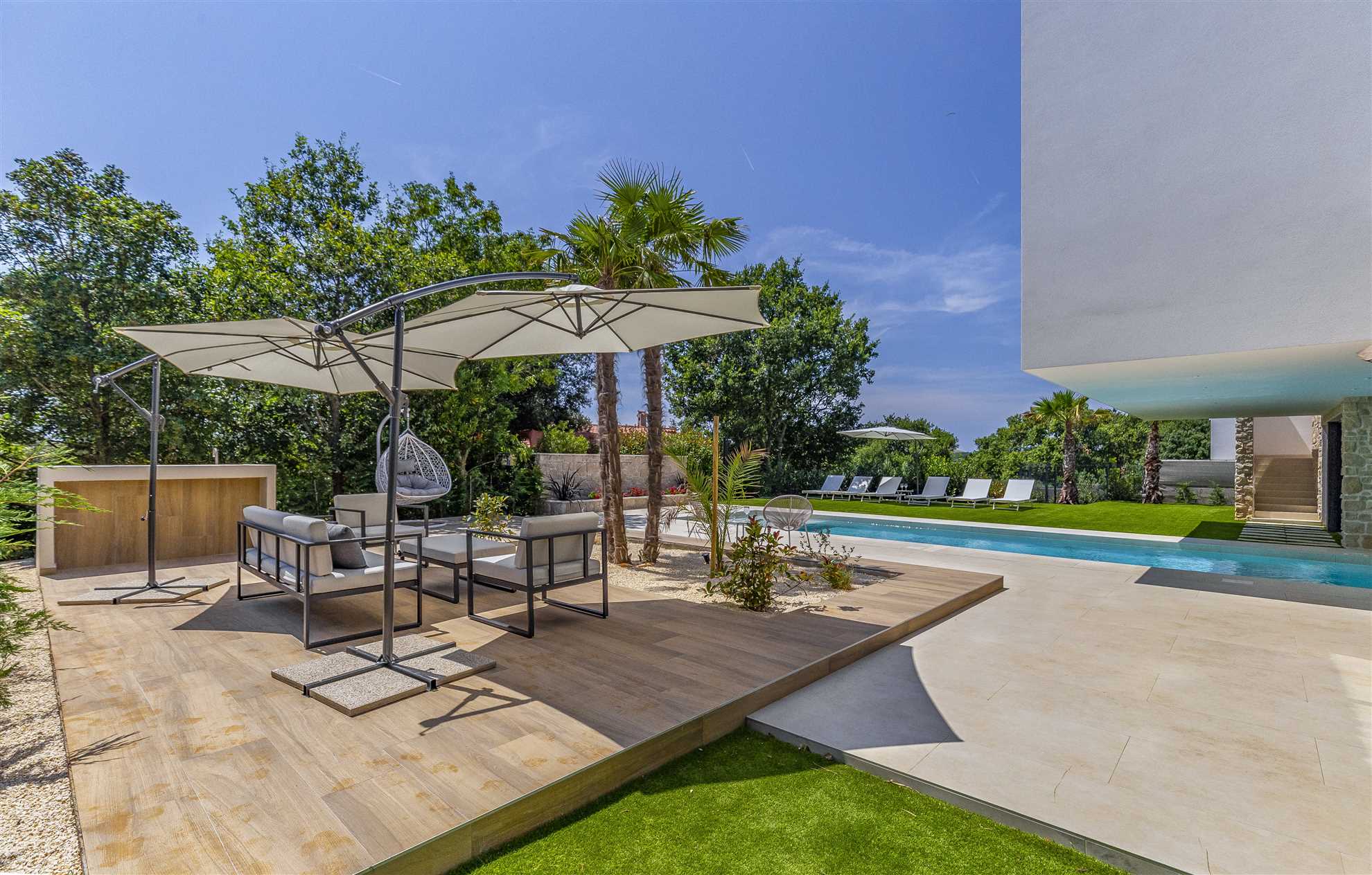 Luxury Villa Estrellis with Pool
