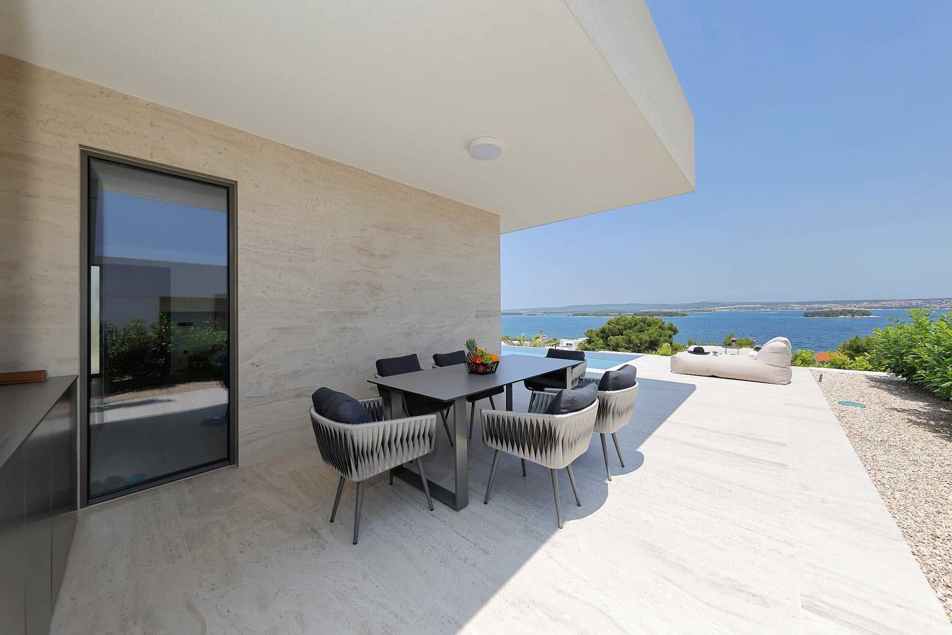 Luxury Villa Pasman Topaz with Pool