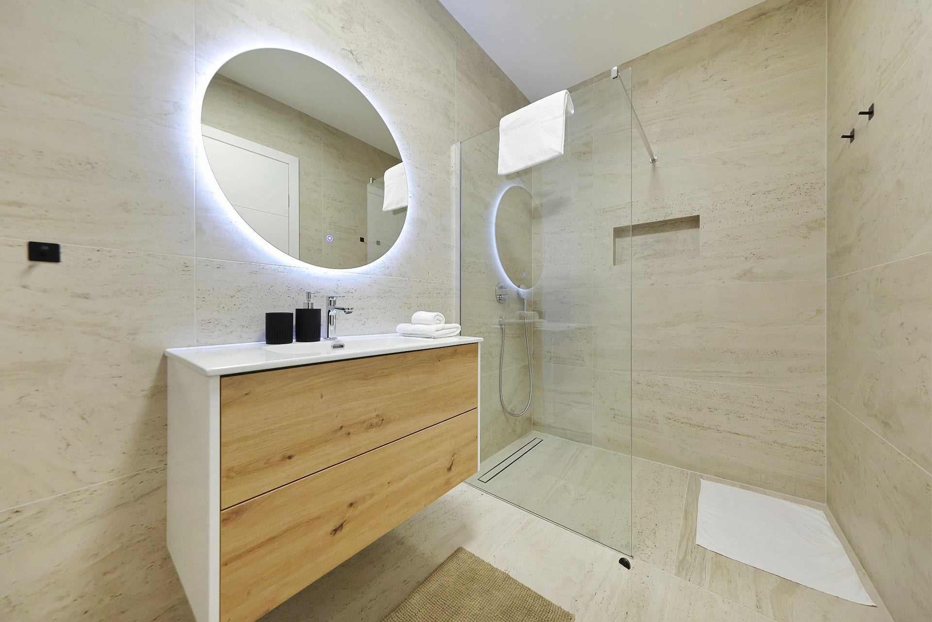 Luxury Villa Pasman Topaz with Pool