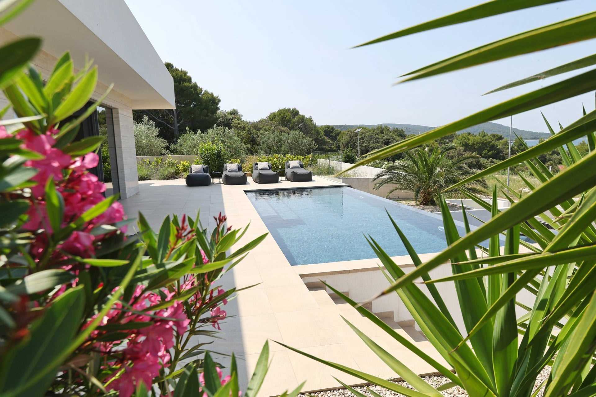 Luxury Villa Pasman Carnelian with Pool