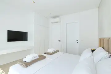 Seaside Villa Retreat with Heated Pool, Tkon