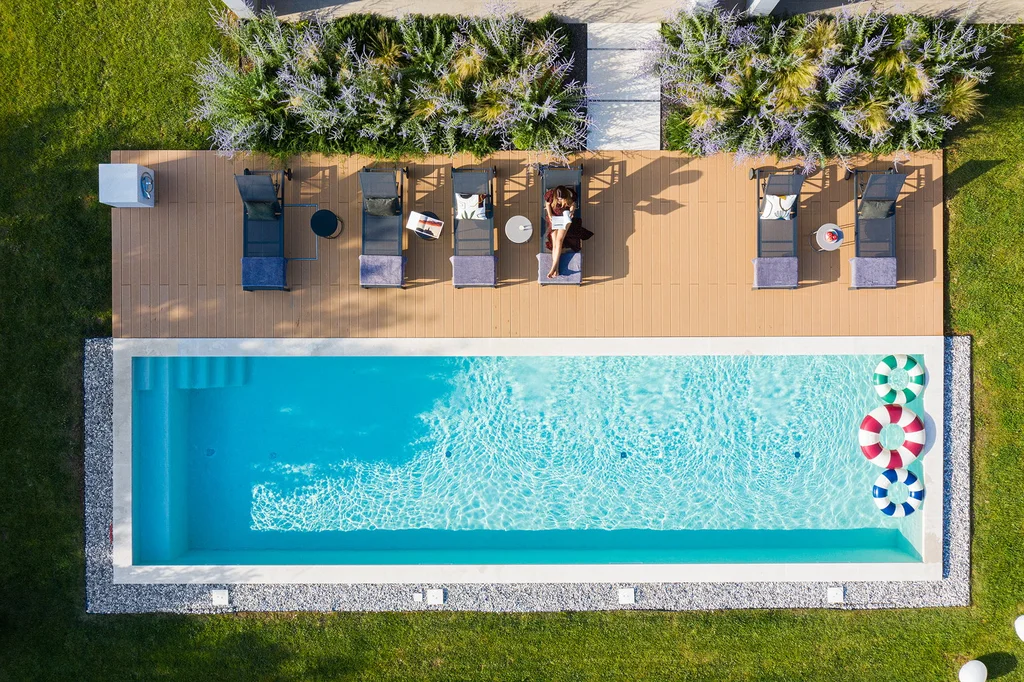 Modern Four-Bedroom Villa with Heated Pool in Vodnjan