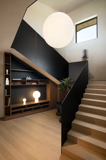 Modern Four-Bedroom Villa with Heated Pool in Vodnjan