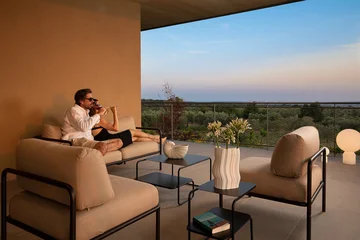 Modern Four-Bedroom Villa with Heated Pool in Vodnjan